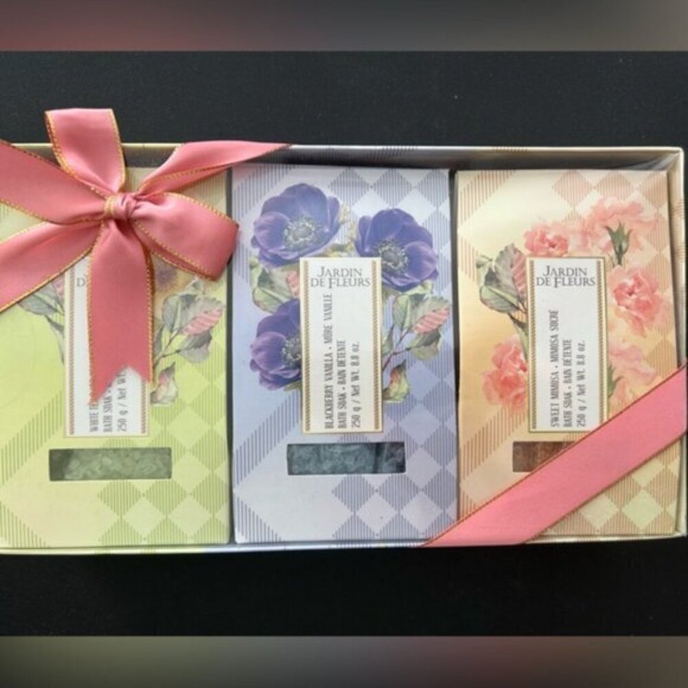 Gift Set of 3 Bath Salts Soak Jardin de fleurs Bathroom Relax Self Care
